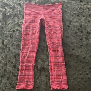 Red striped lululemon leggings 3/4 length, mid rise